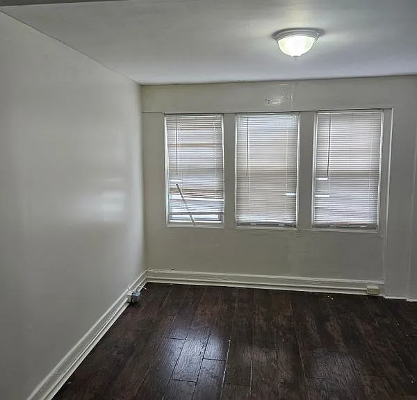 1916 Magellan Ave — Photo 2