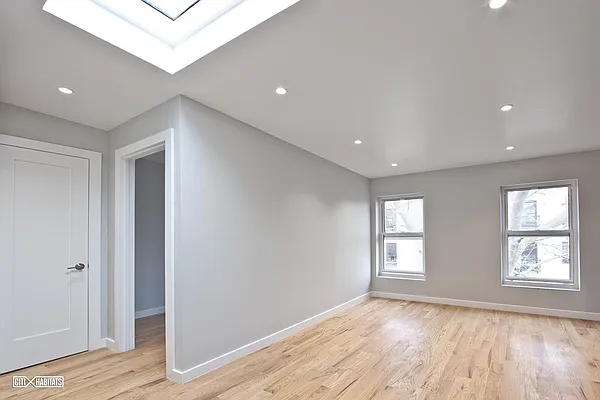 Rented by Citi Habitats | media 33