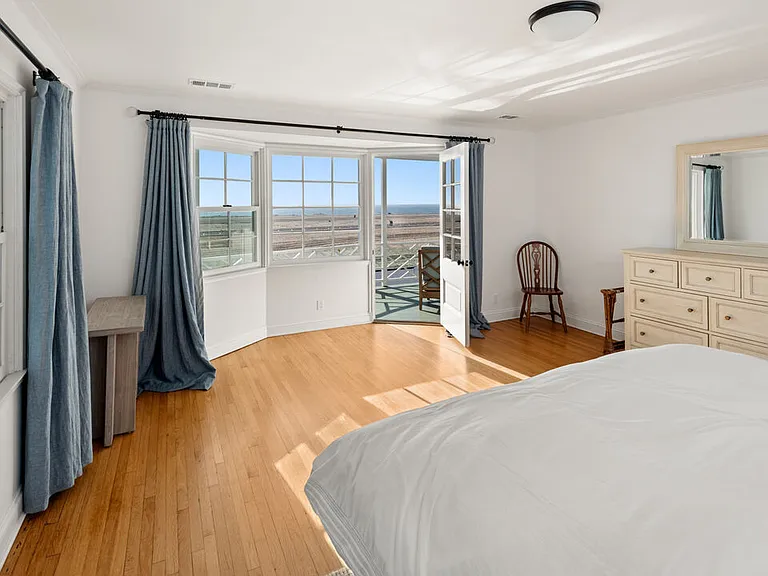 605 N Palisades Beach Rd — Photo 21