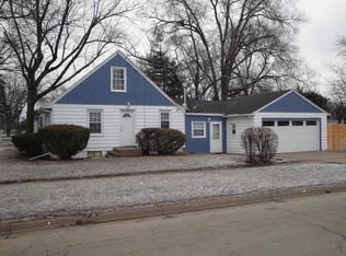 545 River Park Dr, Loves Park, IL 61111