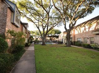 14723 Barryknoll Ln APT 112, Houston, TX 77079