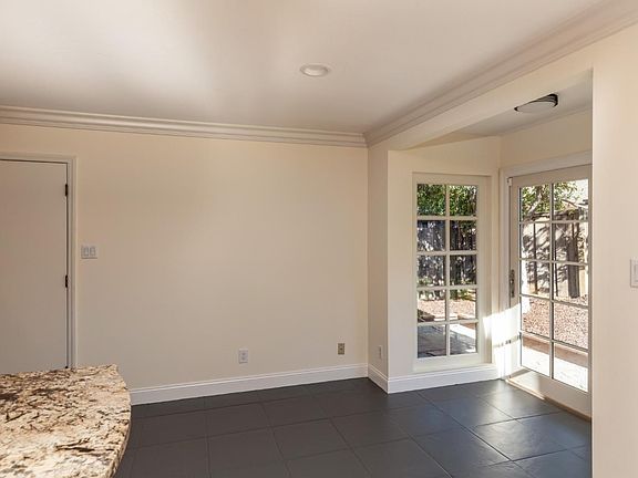 4th image of 115 Garden Hill Dr