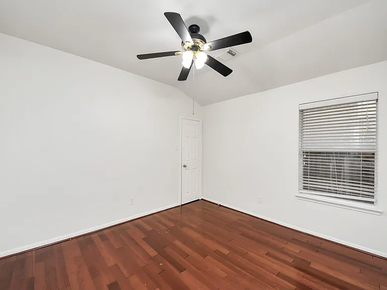 2412 Appian Way — Photo 8