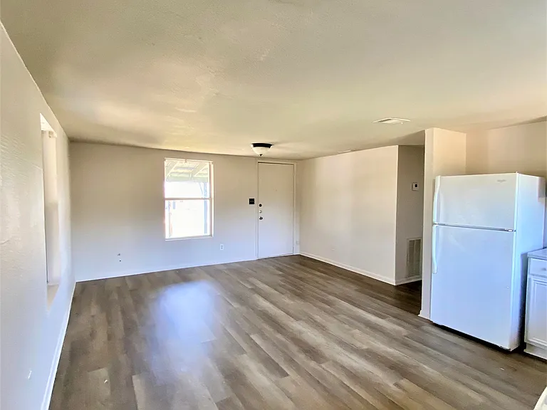 415 Jasmine Ln #415 — Photo 8