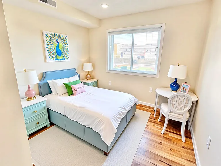 5212 E St SE #20 — Photo 3