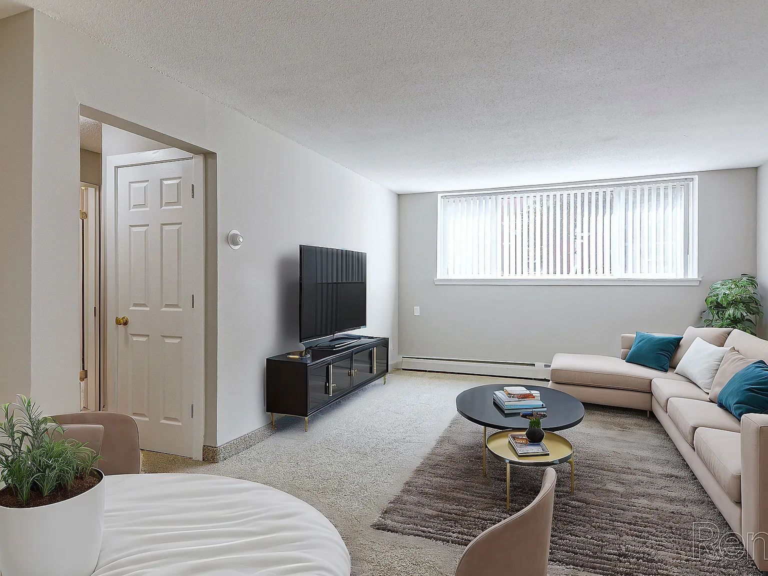 Pine Tree Park Apartments — Photo 3