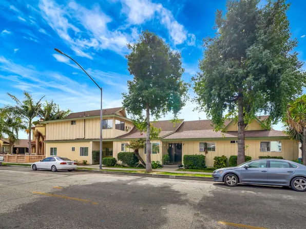 2966 Clarendon Ave, Huntington Park, CA 90255