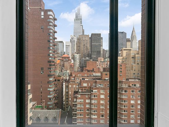 5th image of 49 E 34th St #27D