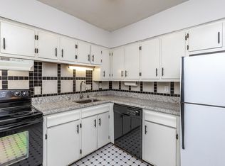 1088 Armstrong Mill Rd APT B, Lexington, KY 40517