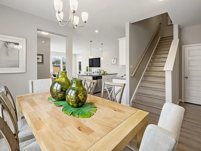 7160 Sandler Dr — Photo 10