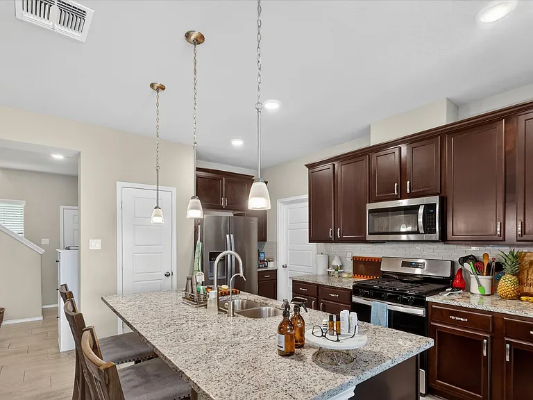 237 Hinsdale Run — Photo 10