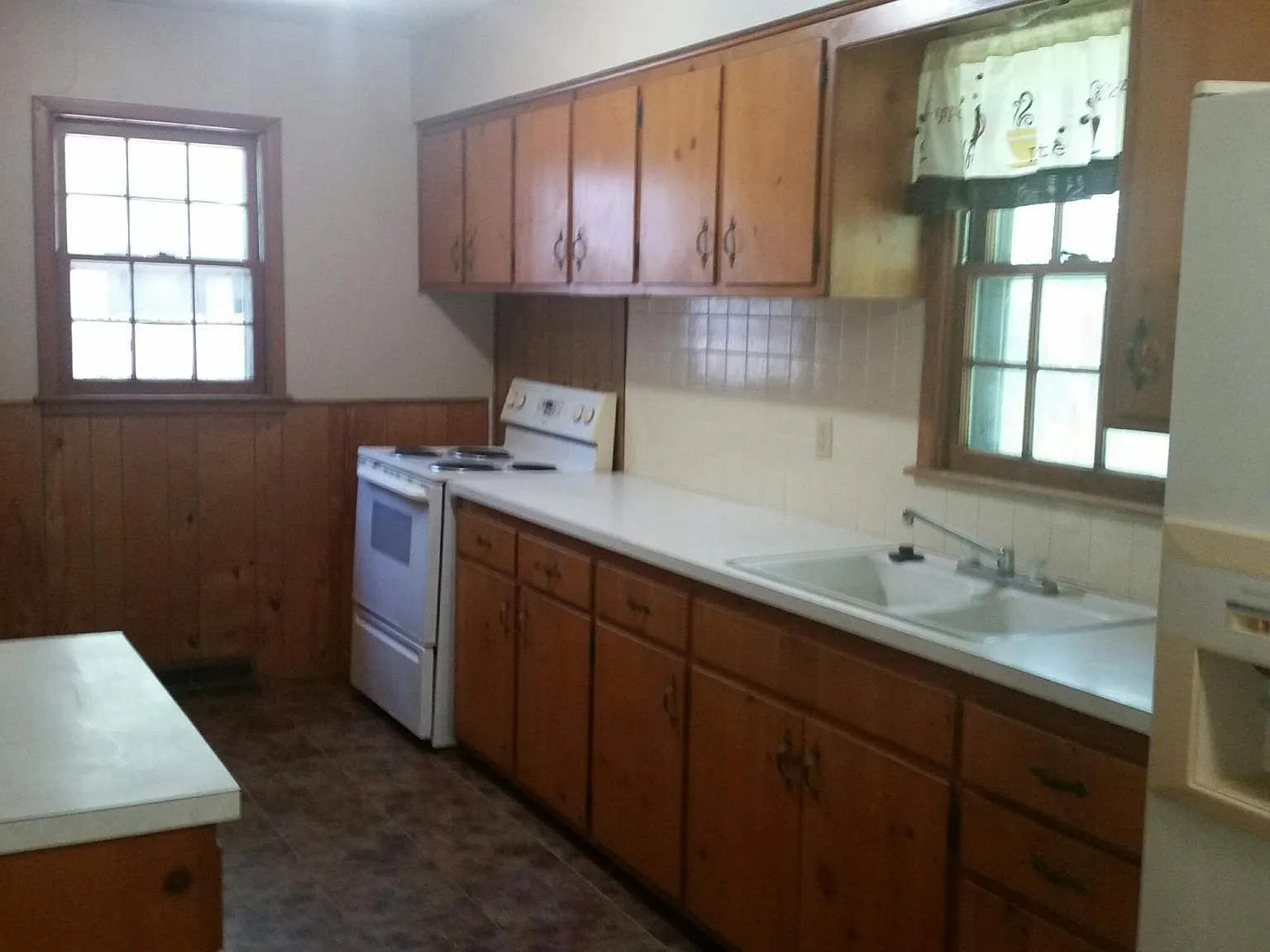 3 bed, 898 sqft, $950 — Photo 4