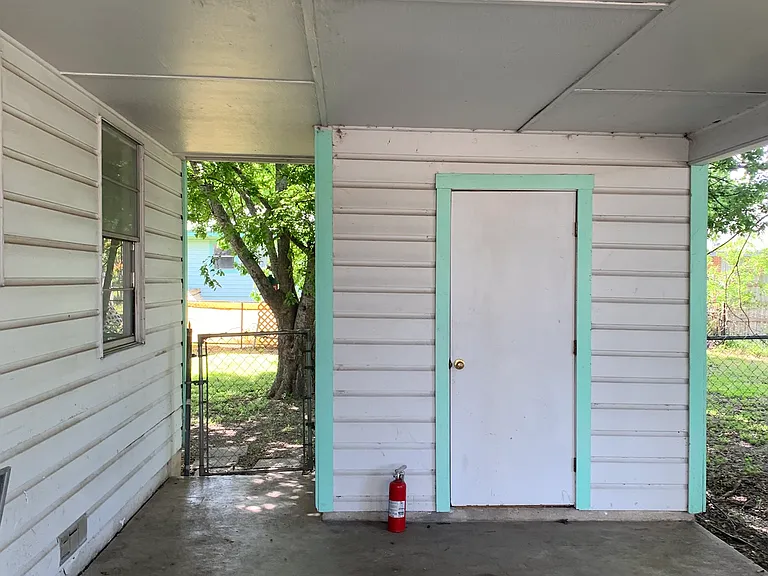 1010 Georgetown Rd — Photo 23