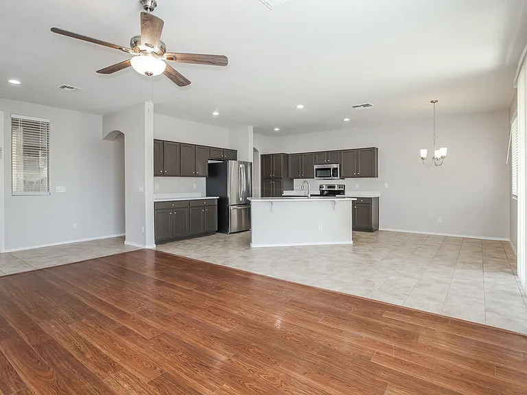 16855 W Ironwood St — Photo 3