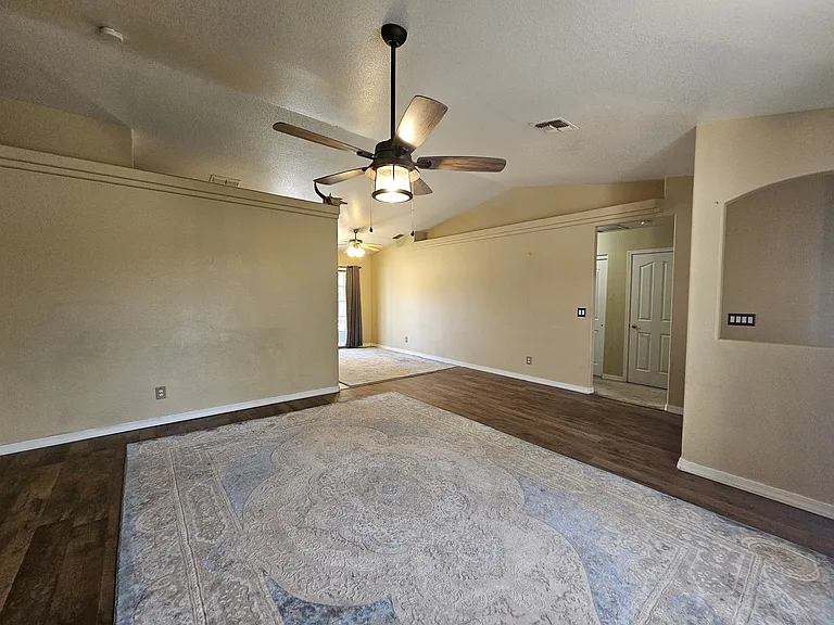 2932 E Casa Bonita — Photo 3