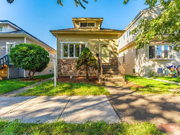 3760 N Osceola Ave, Chicago, IL 60634