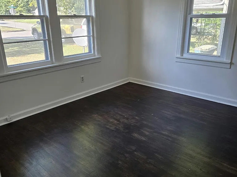 11x11 bedroom