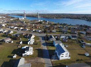 5 Salt Works Rd, Bourne, MA 02532