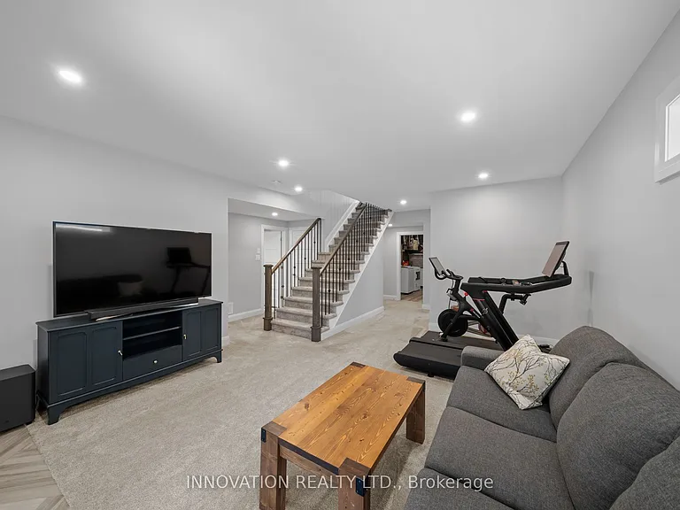 601 Meadowridge Cir — Photo 21