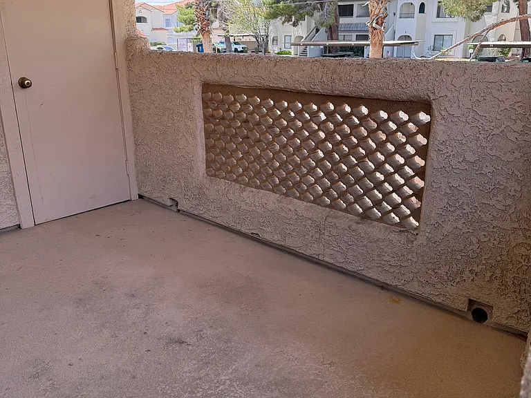 1417 Santa Margarita St — Photo 3