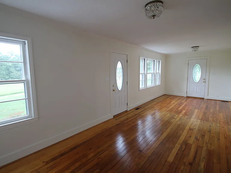 4828 Wh Borders Rd — Photo 2