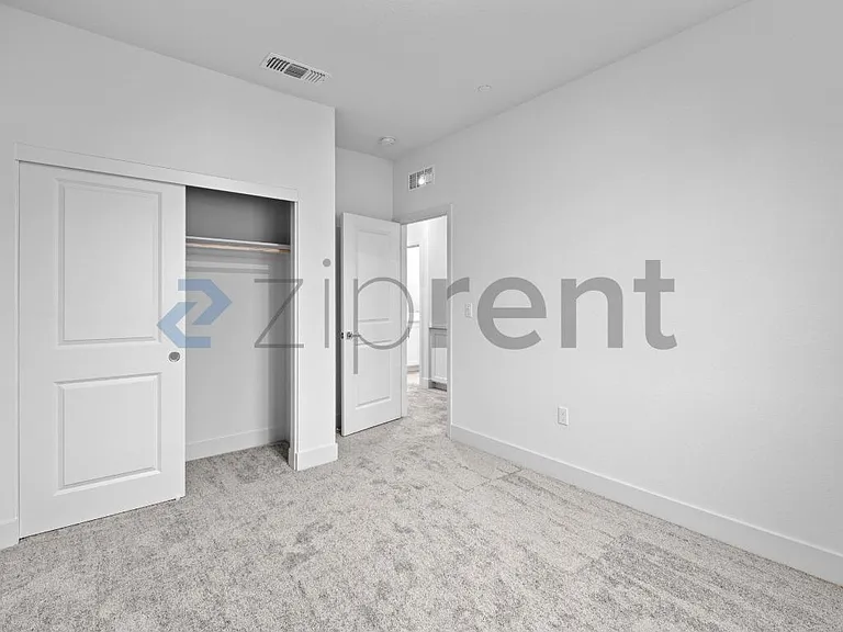 5694 Loray Ln — Photo 23