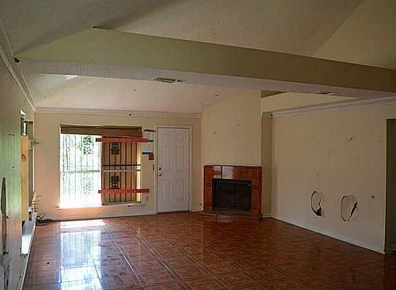2nd image of 2025 Esher Pl