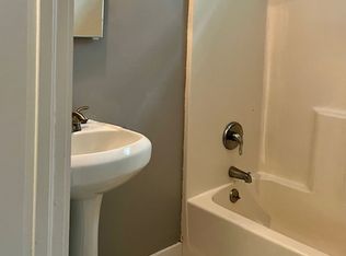 301 & 303 W Doyle St #303, Toccoa, GA 30577