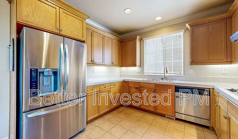 1221 Castellana Ln — Photo 16