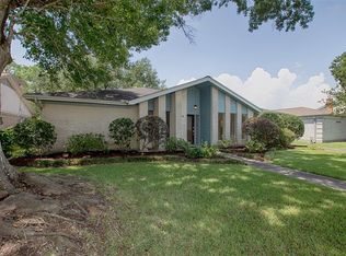 15538 Penn Hills Ln, Houston, TX 77062