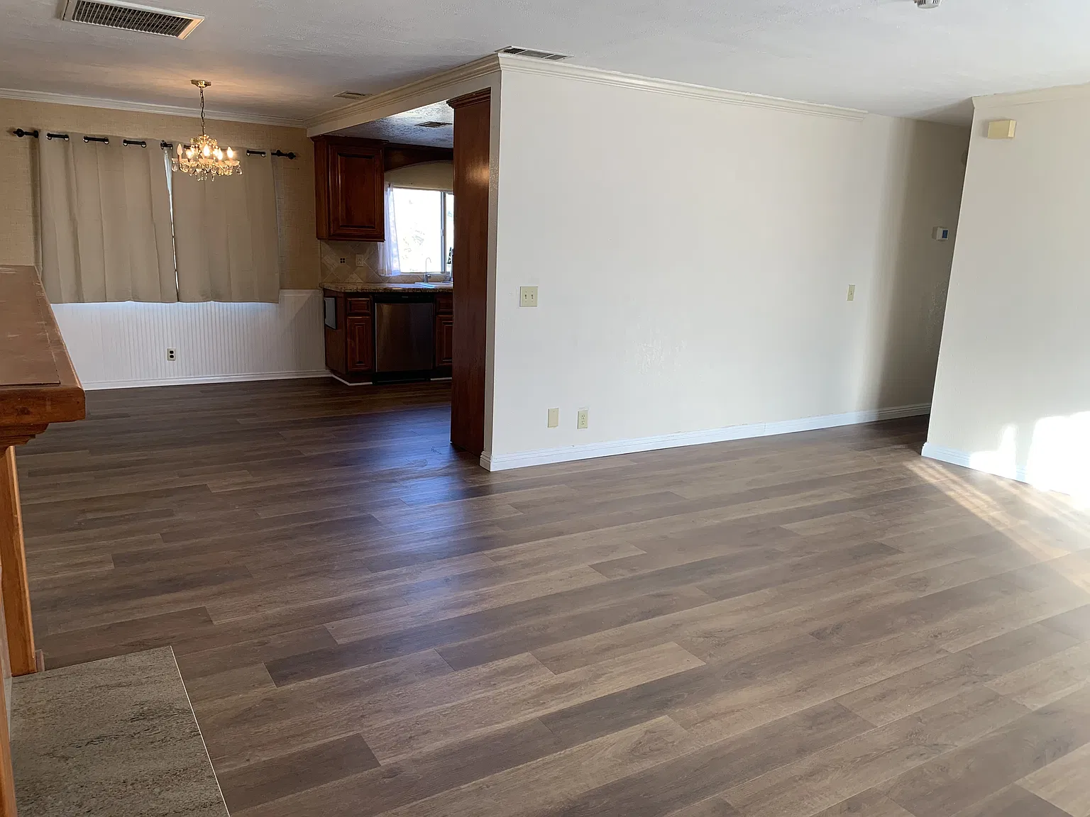 3 bed, 2075 sqft, $2,600 — Photo 2