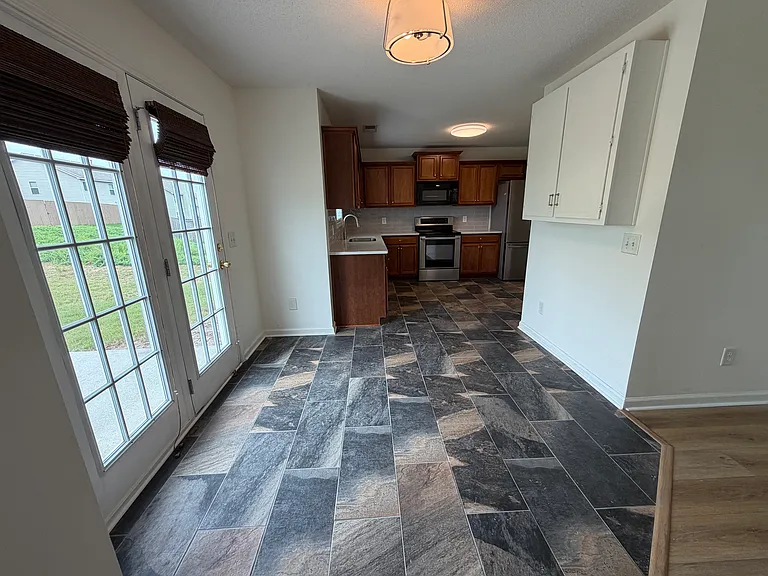 3892 Plymouth Rock Dr — Photo 7