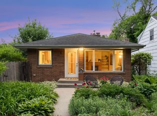 551 Frontenac Pl, Saint Paul, MN 55104