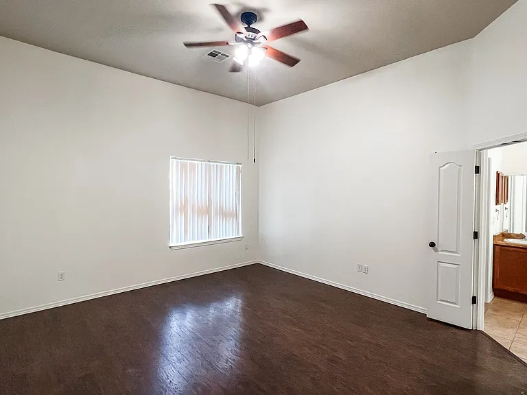 3519 Sierra Bonita Ave — Photo 25