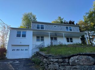 26 Westend Dr, Highland Mills, NY 10930