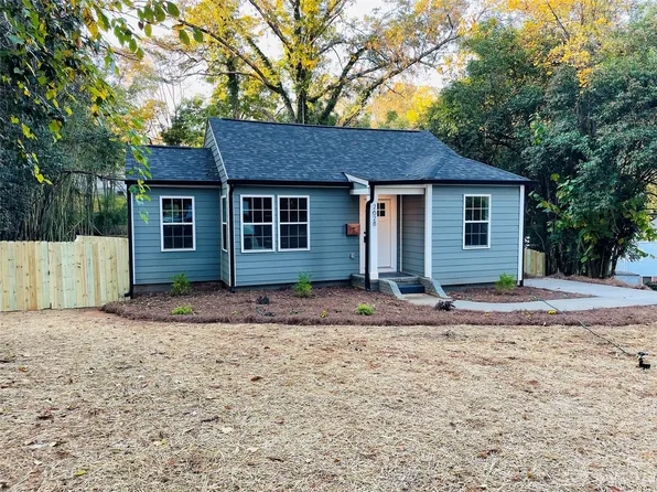 2628 Columbus Cir, Charlotte, NC 28208