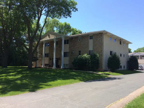 Maple Plain, 1880 Newport St #304, Maple Plain, MN 55359