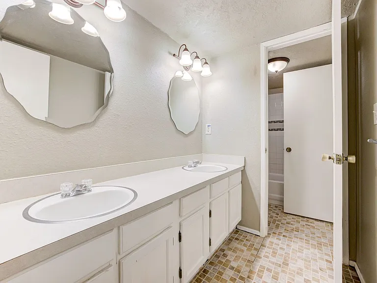 631 Welston Cir #631 — Photo 31