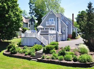 371 N Main St, Suffield, CT 06078