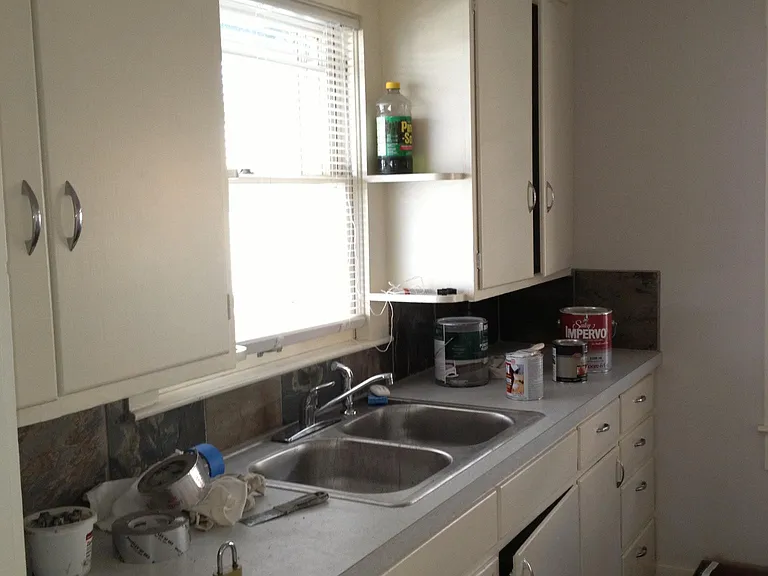 424 S Victor Ave — Photo 5