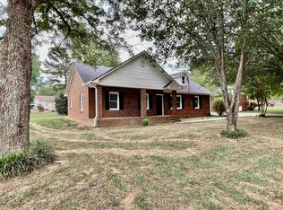 460 Sierra Rd, Spartanburg, SC 29301