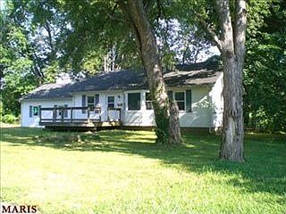 2nd image of 534 Leonard Ave
