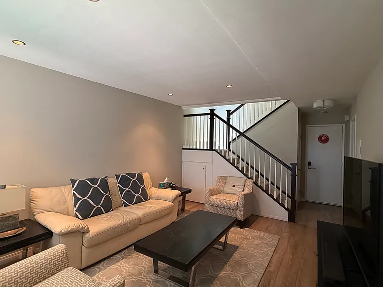 9575 Easter Way #6 — Photo 3