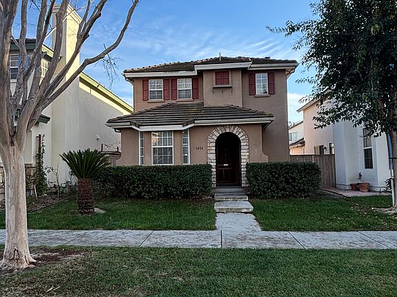 3rd image of 1454 Vallejo Mills St
