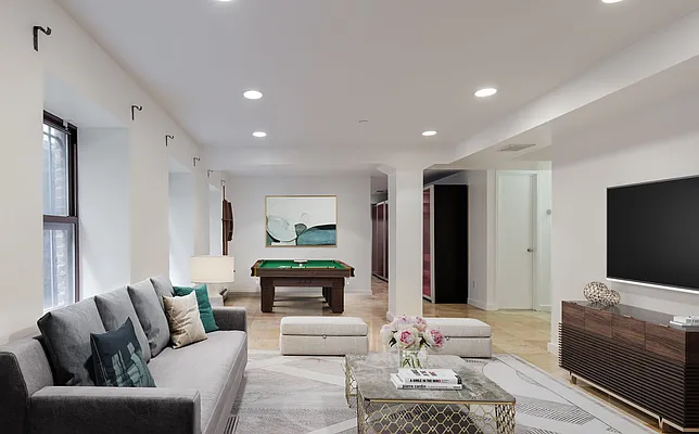 Rented by Compass | media 18