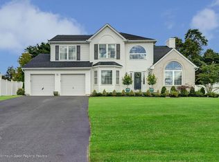43 Davids Ln, Howell, NJ