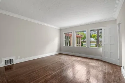 733 Chester Way — Photo 19