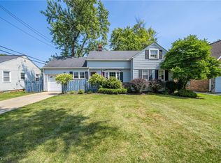 1607 Richmond Rd, Lyndhurst, OH 44124