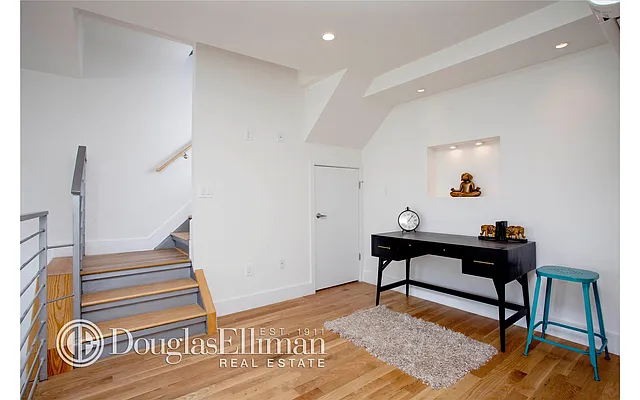 Sold by Douglas Elliman | media 26