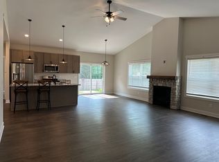 3180 S Bartells Dr, Beloit, WI 53511